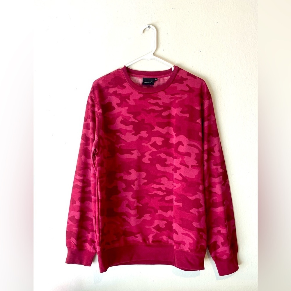 Tahari sport sweatshirt top pullover cranberry camo print design size large